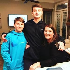 Meet your Posher, Caroline